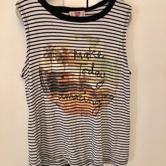 Girl’s hip brand sleeveless T. Nordstrom - Picture 1 of 3